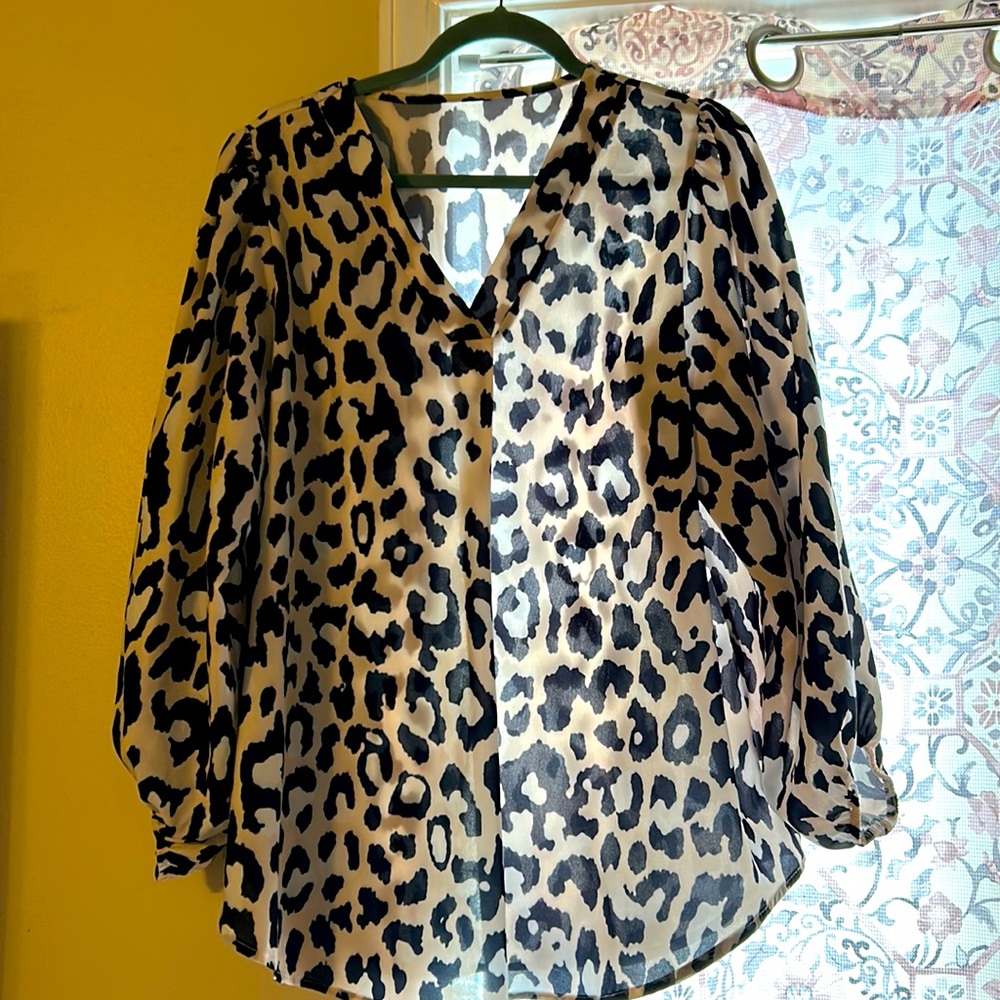 Animal print, extra large, bell sleeve blouse XL
